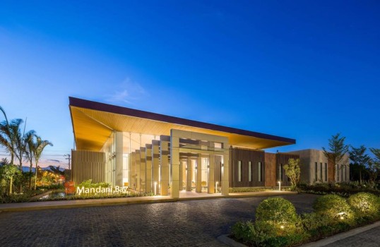 mandani-bay-office